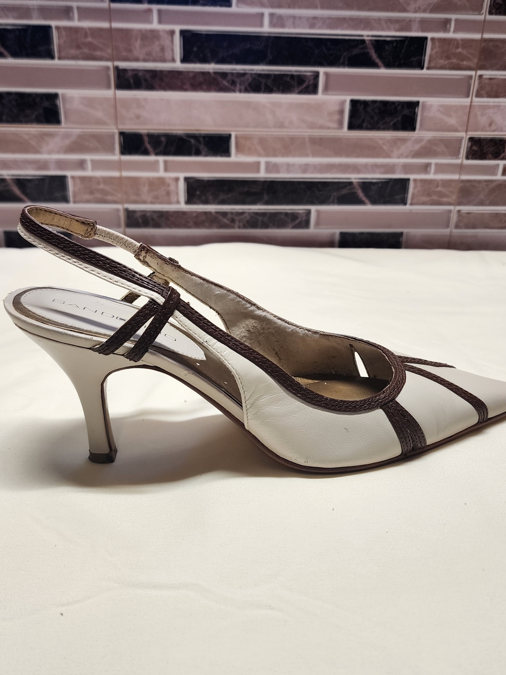 Bandolino Vintage 2000s Pointed Toe Slingback Heels Beige 7M Vintage Y2K Retro